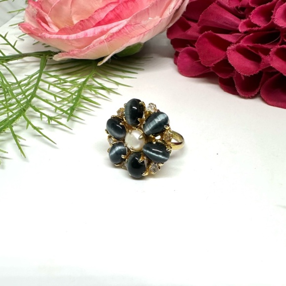 NEW⚜️Gray Moonstone & Pearl Cocktail Ring